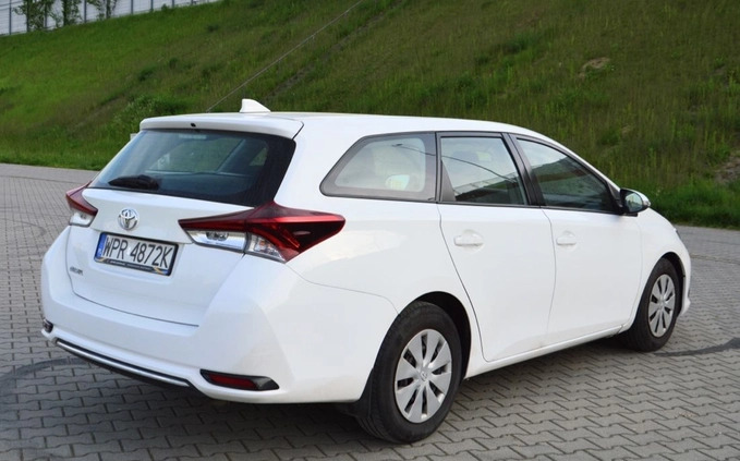 Toyota Auris cena 39900 przebieg: 125000, rok produkcji 2018 z Piastów małe 326